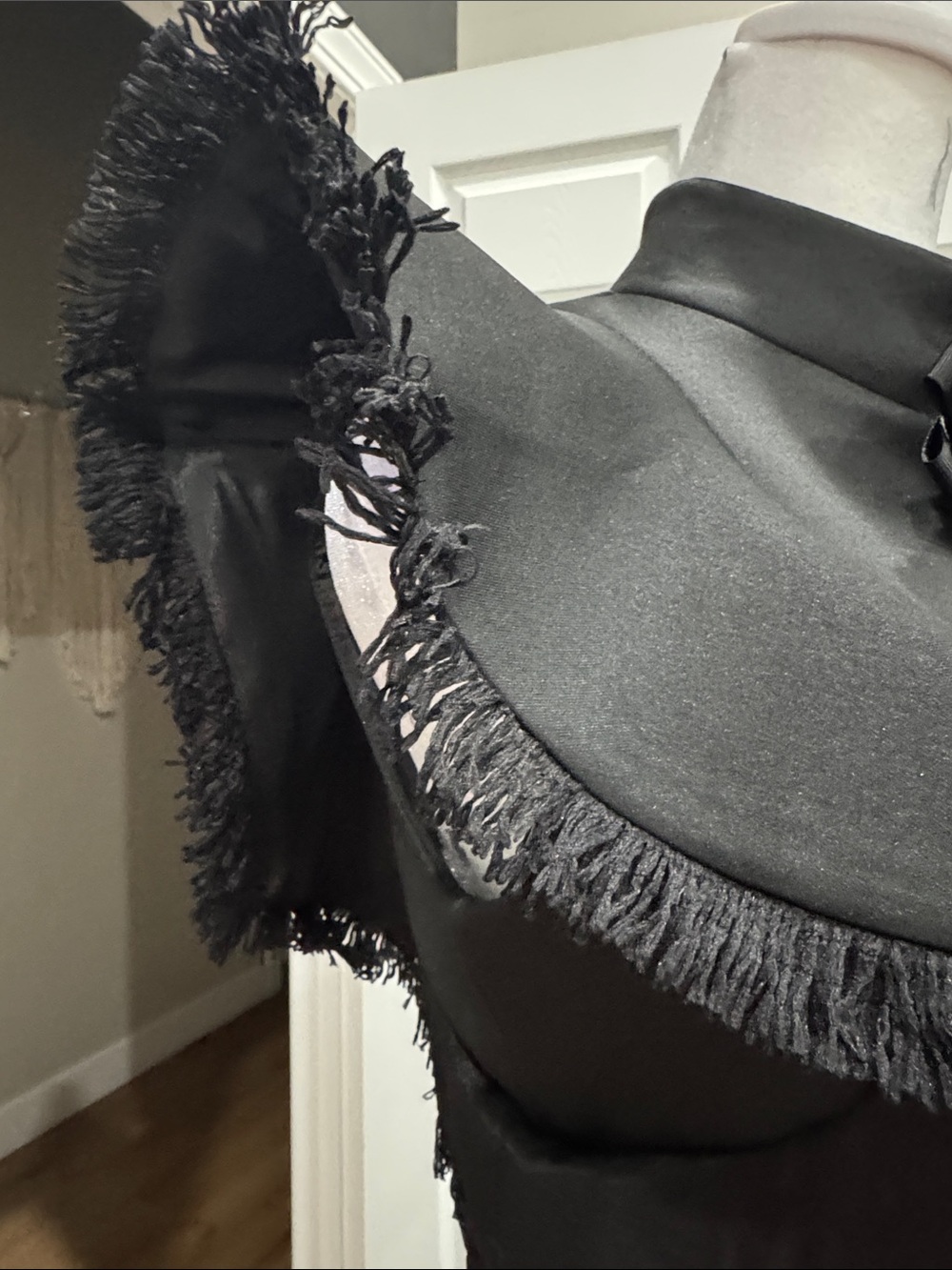 Black Fringed Bow-Detail Sheath Dress - Picture 3 of 4
